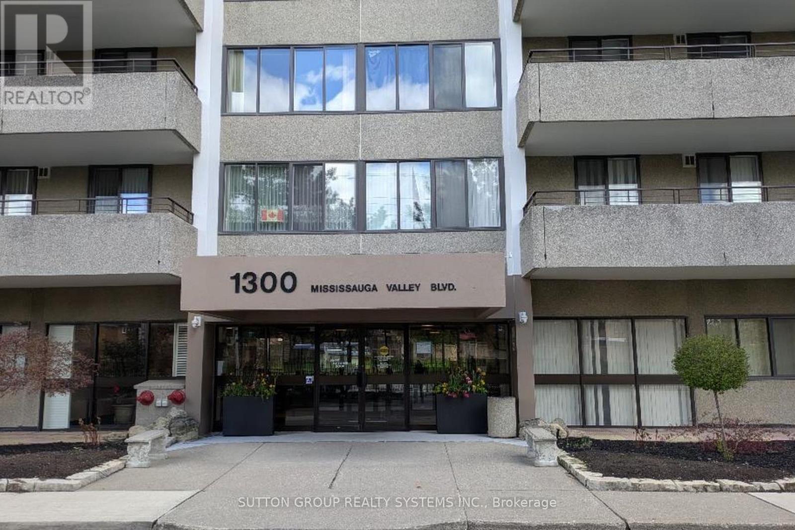 #504 1300 MISSISSAUGA VALLEY BOULEVARD - 1