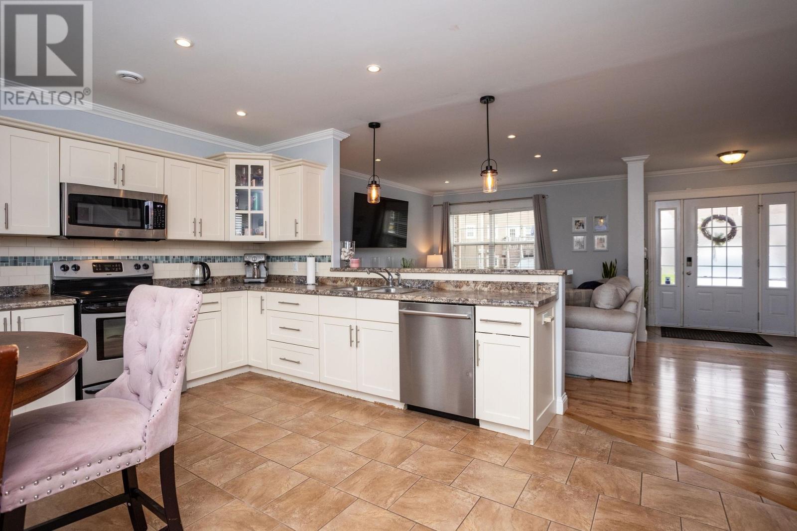 17 Cameron Heights - 9