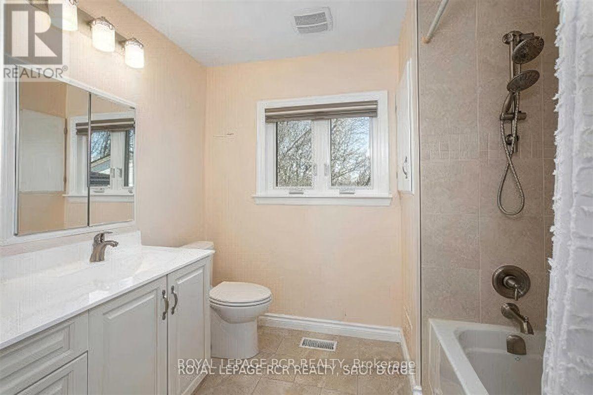 254 SIMCOE ROAD - 13