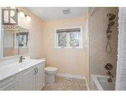 254 Simcoe Road, Bradford West Gwillimbury, ON L3Z1Y9 Photo 13