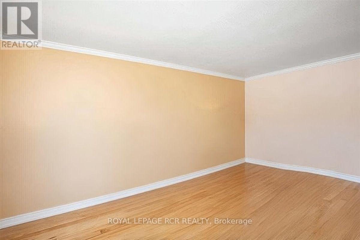 254 SIMCOE ROAD - 4