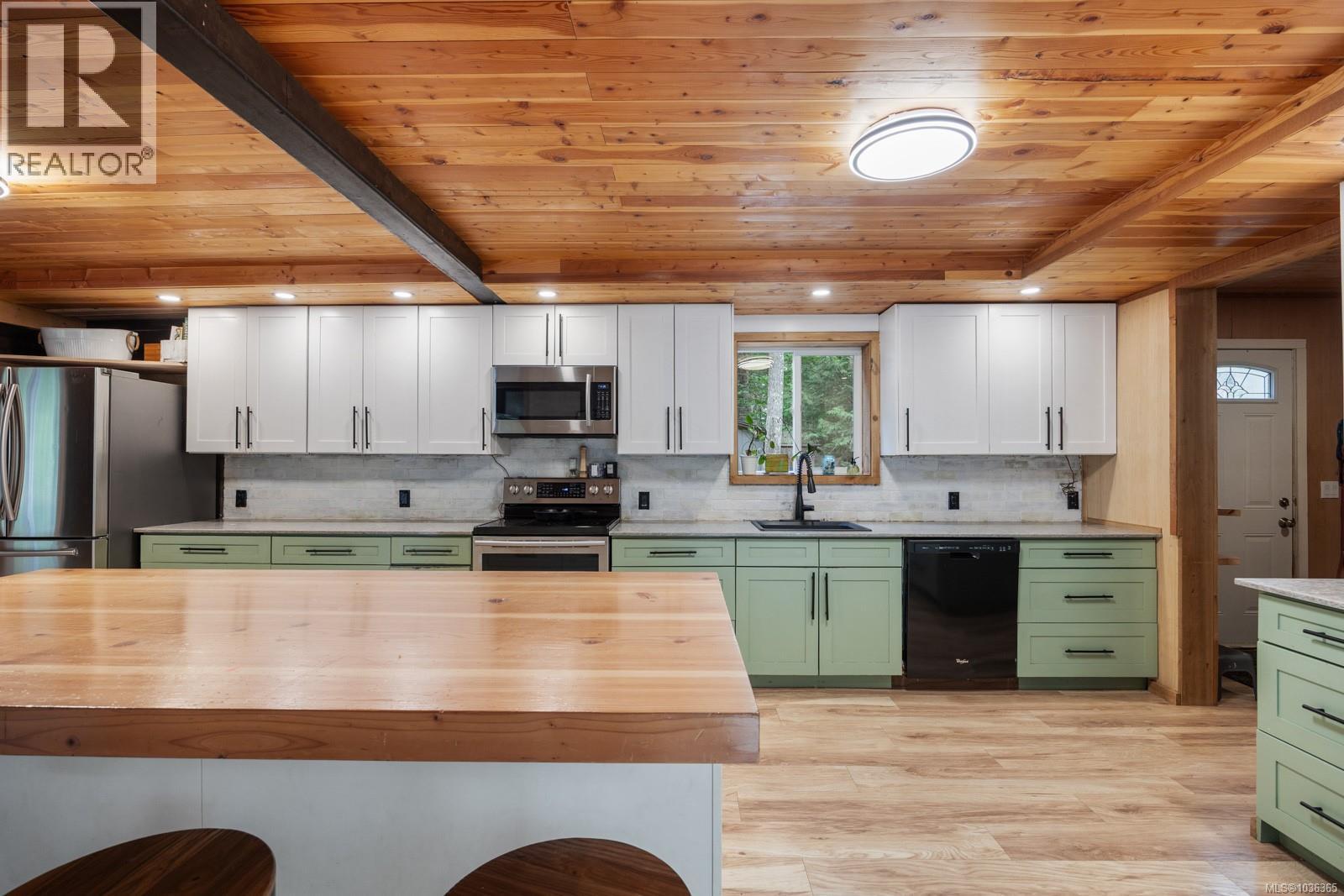9525 Doyle Rd - 33