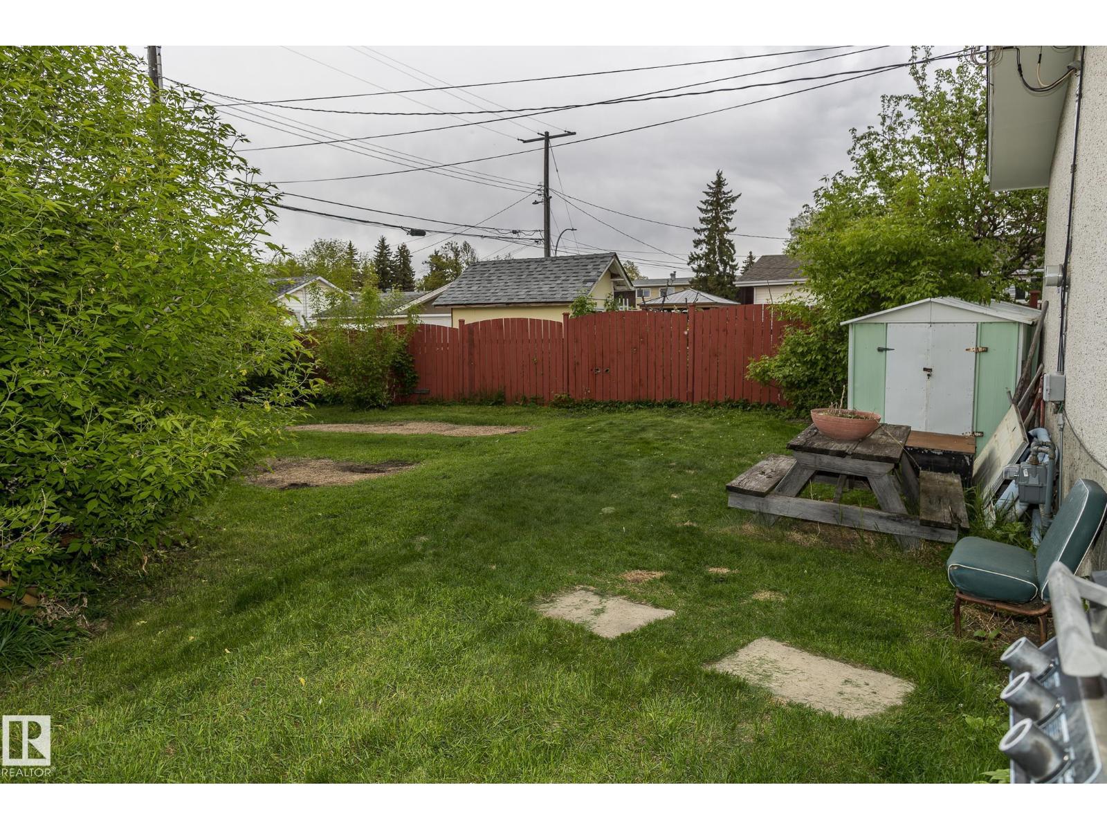 10512 55 AV NW - 38