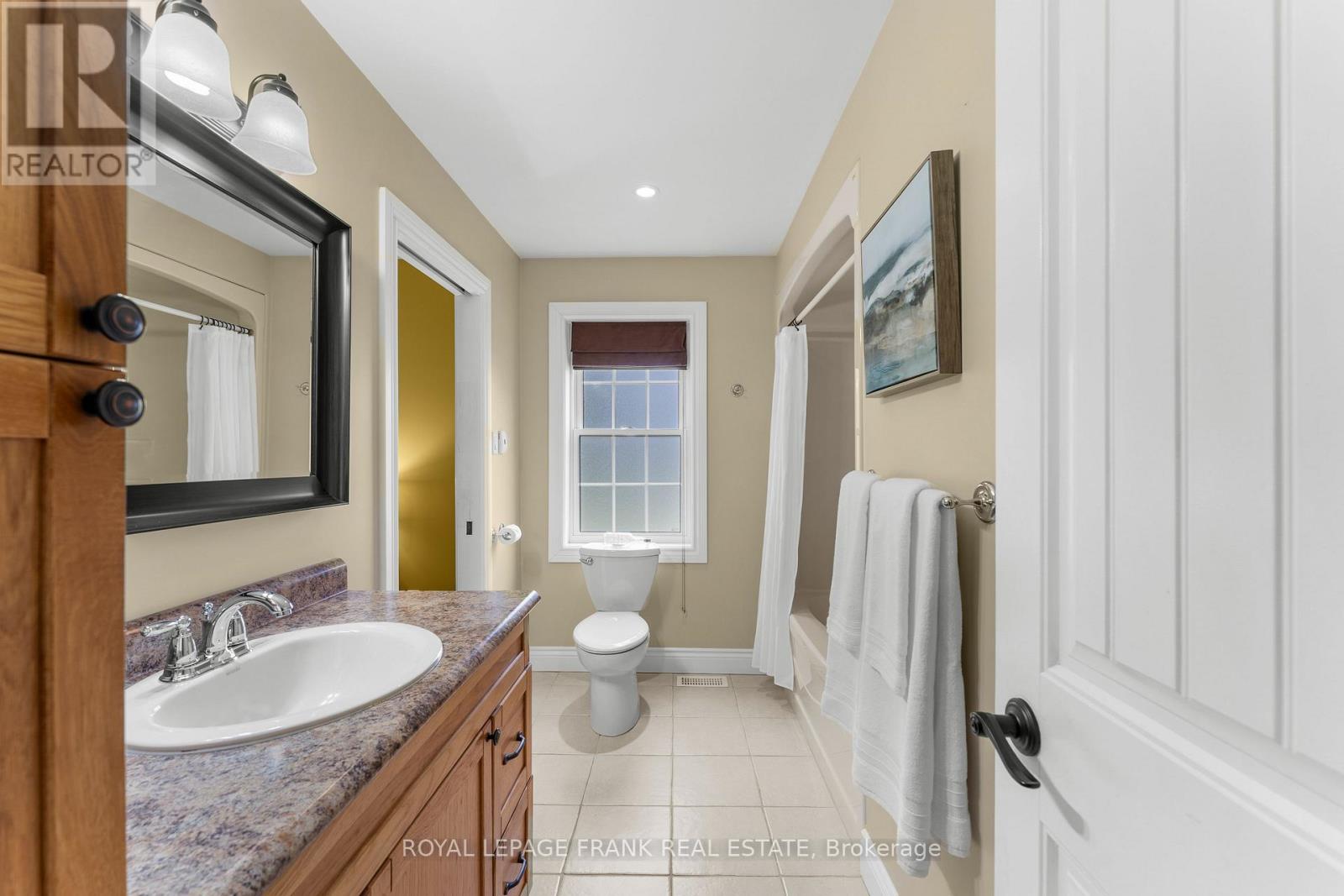 382 LAKEHURST CIRCLE ROAD - 23