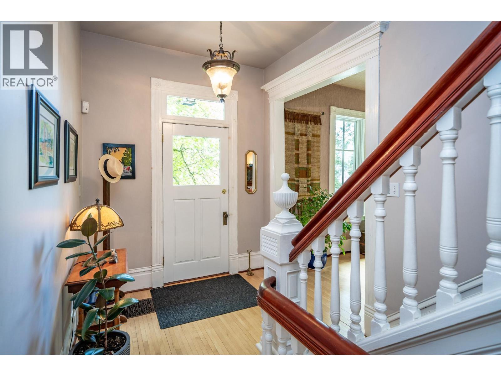 519 Cedar Street - 10