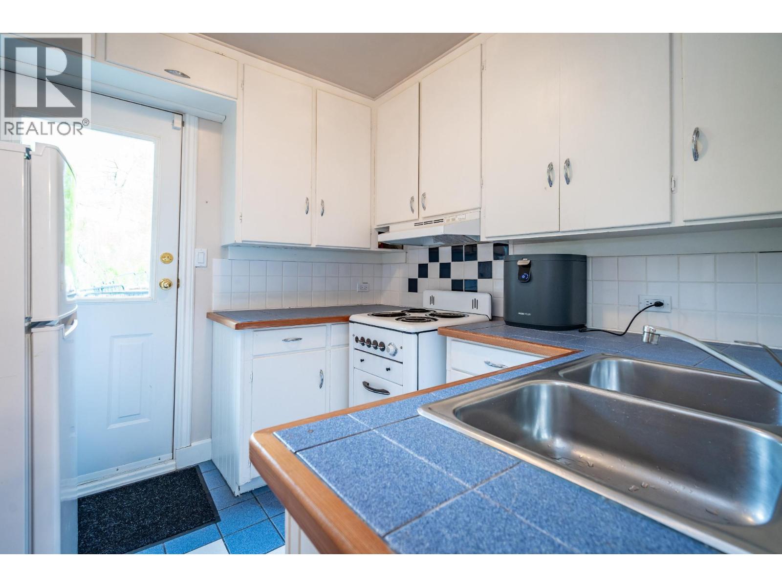 519 Cedar Street - 50