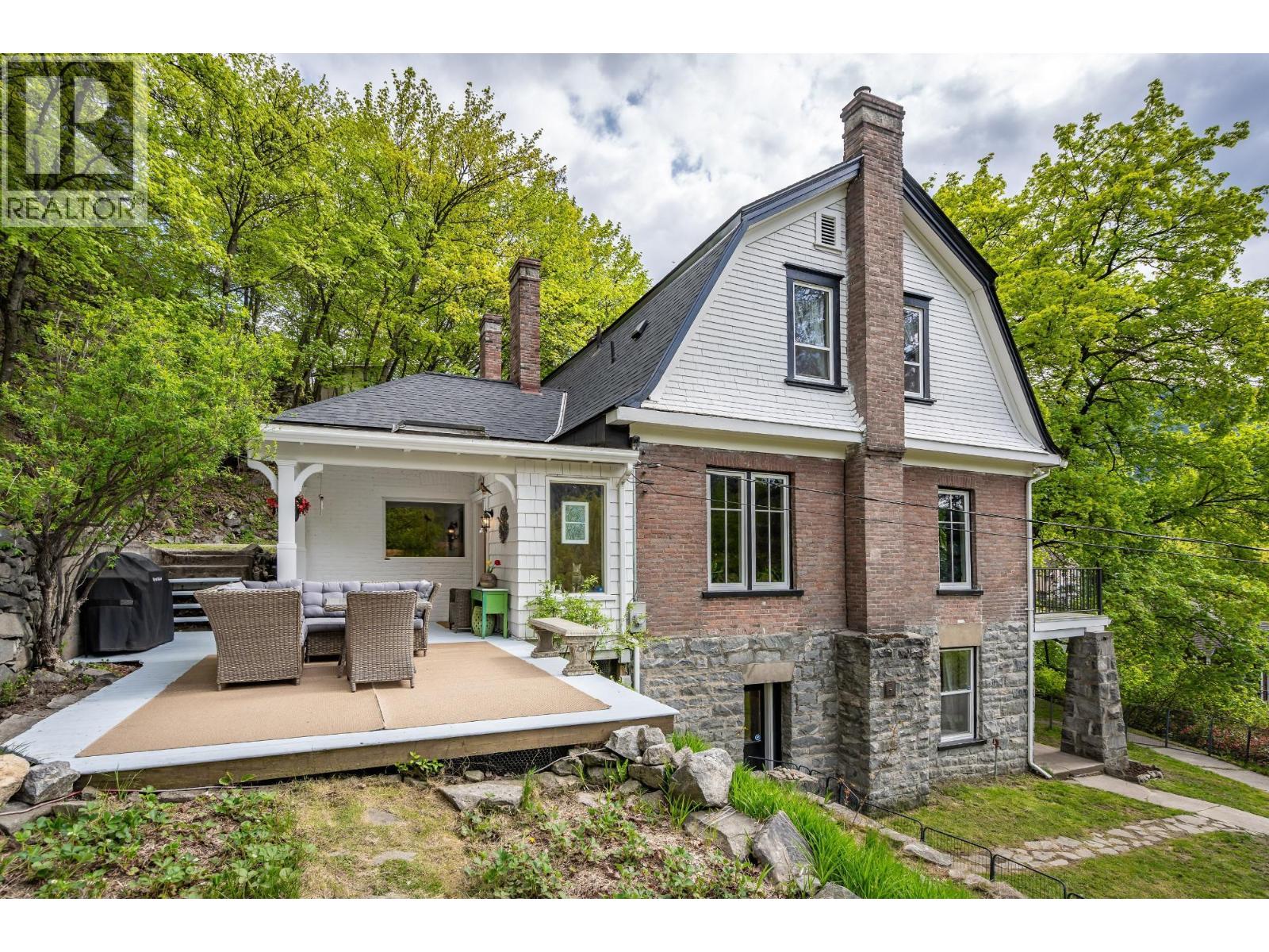 519 Cedar Street - 64
