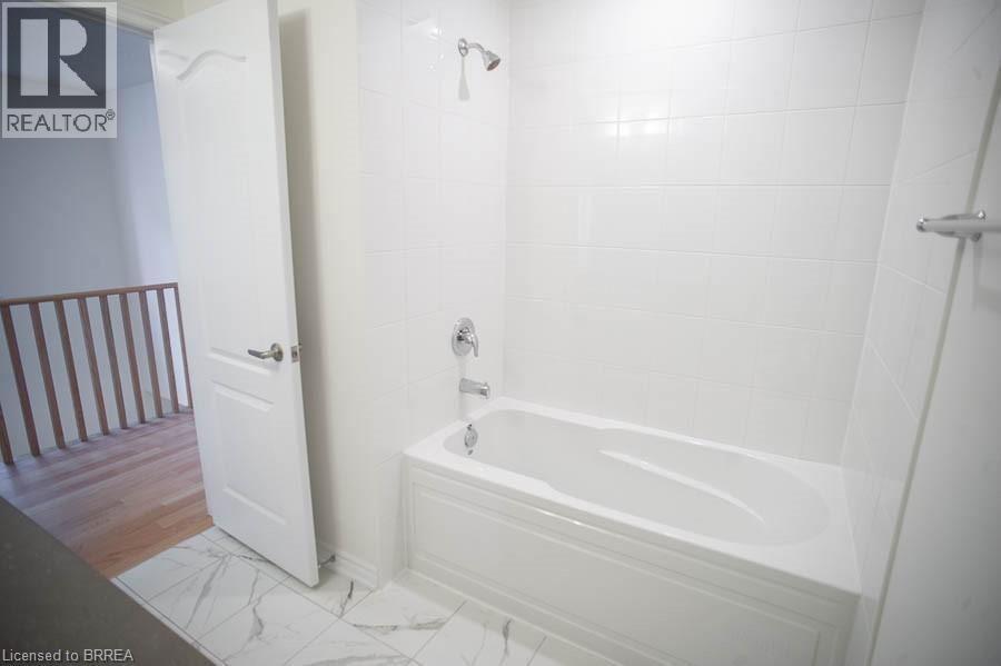 58 BELLHOUSE Avenue, Brantford, Ontario, N3T0W1 — Photo 13