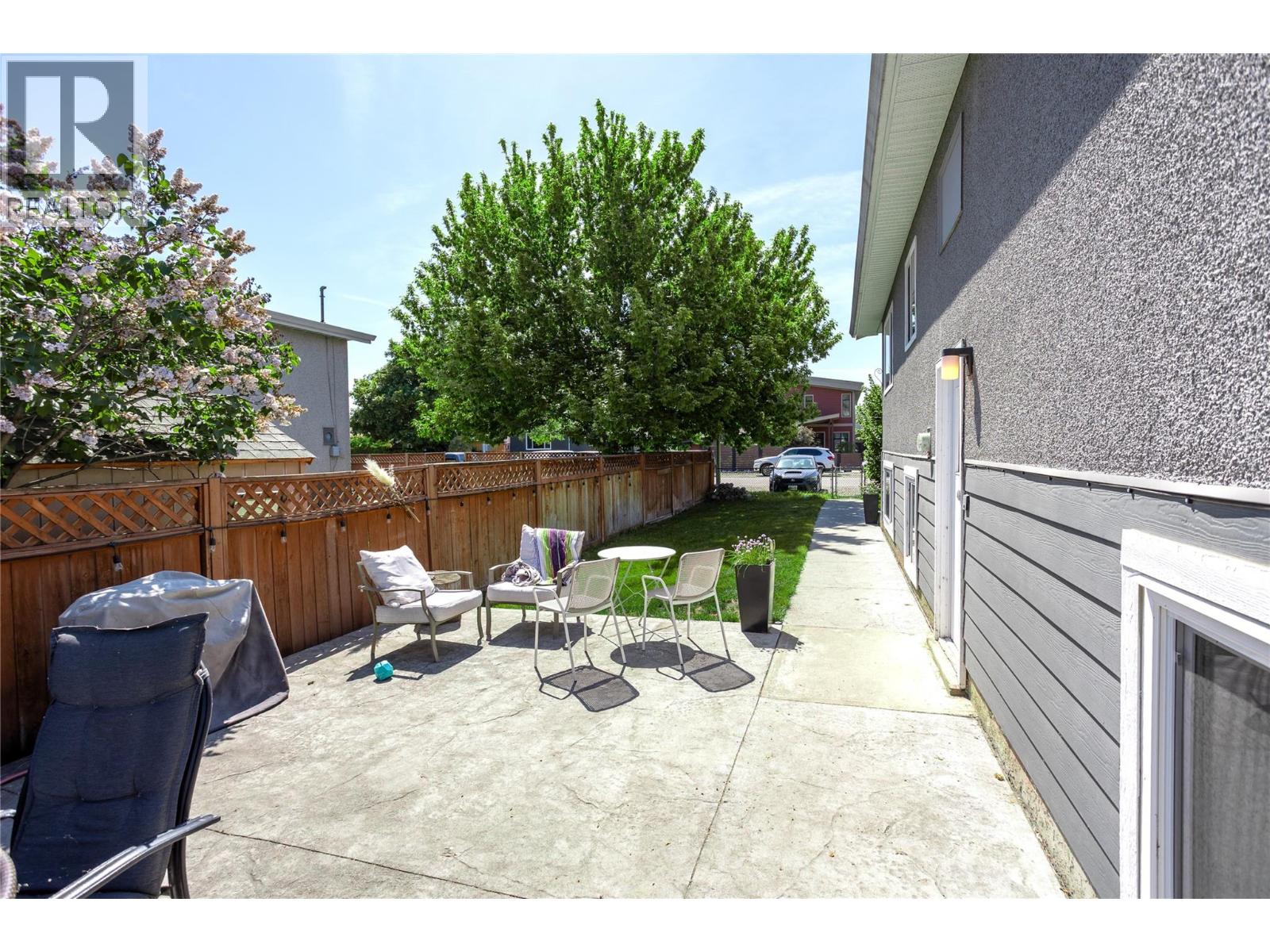530 Roanoke Avenue, Kelowna