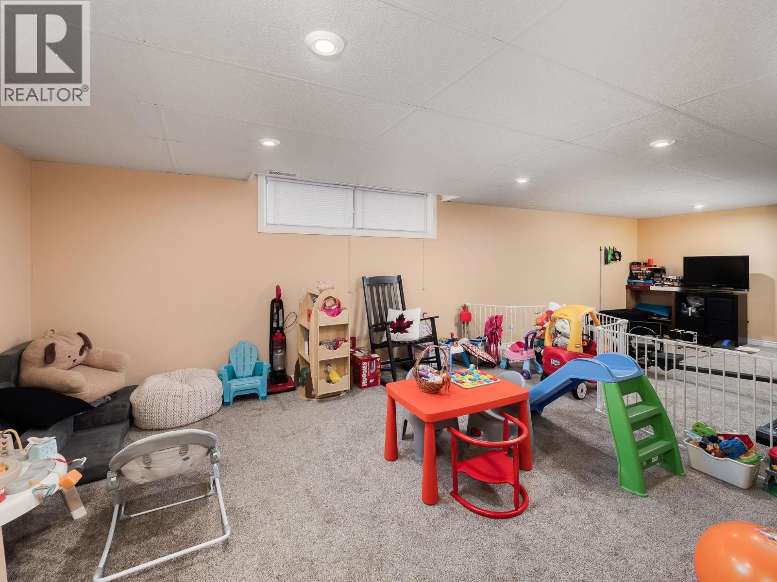 243 S NICHOLSON STREET - 27
