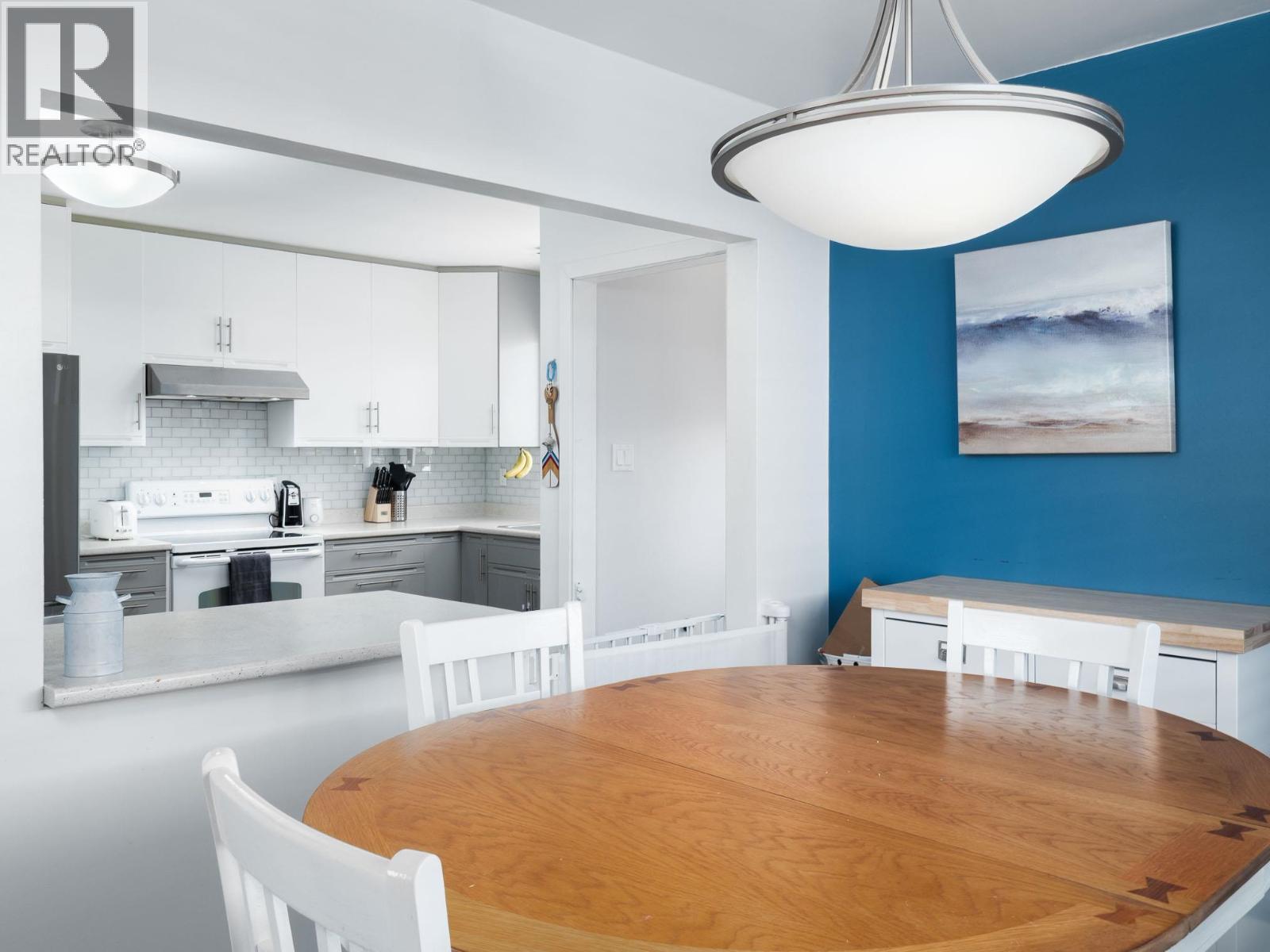 243 S NICHOLSON STREET - 17