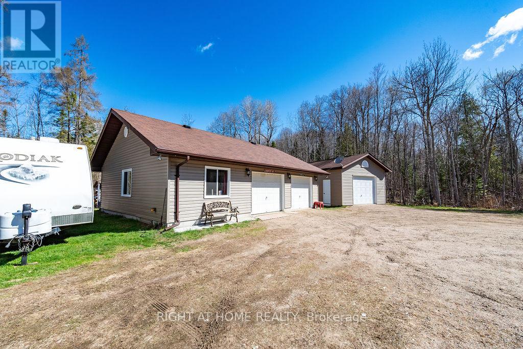 61C BLACKFISH BAY RD ROAD, Madawaska Valley, Ontario, K0J1L0 — Photo 4