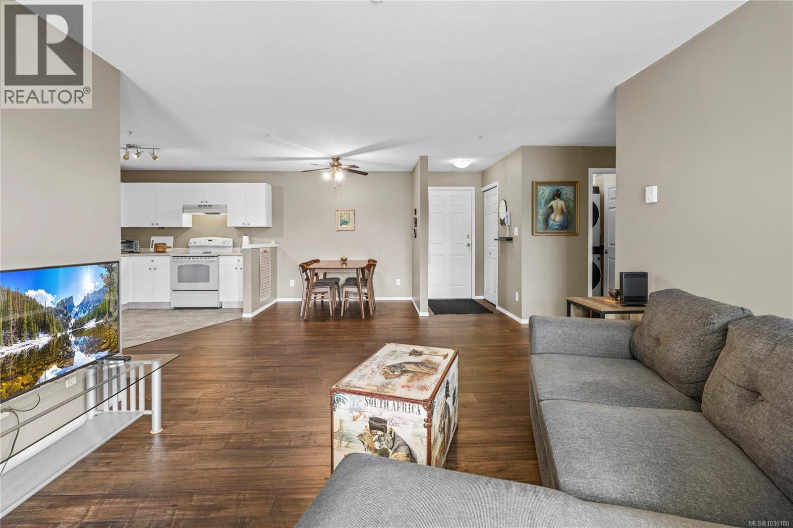 #302 690 Third St - 11