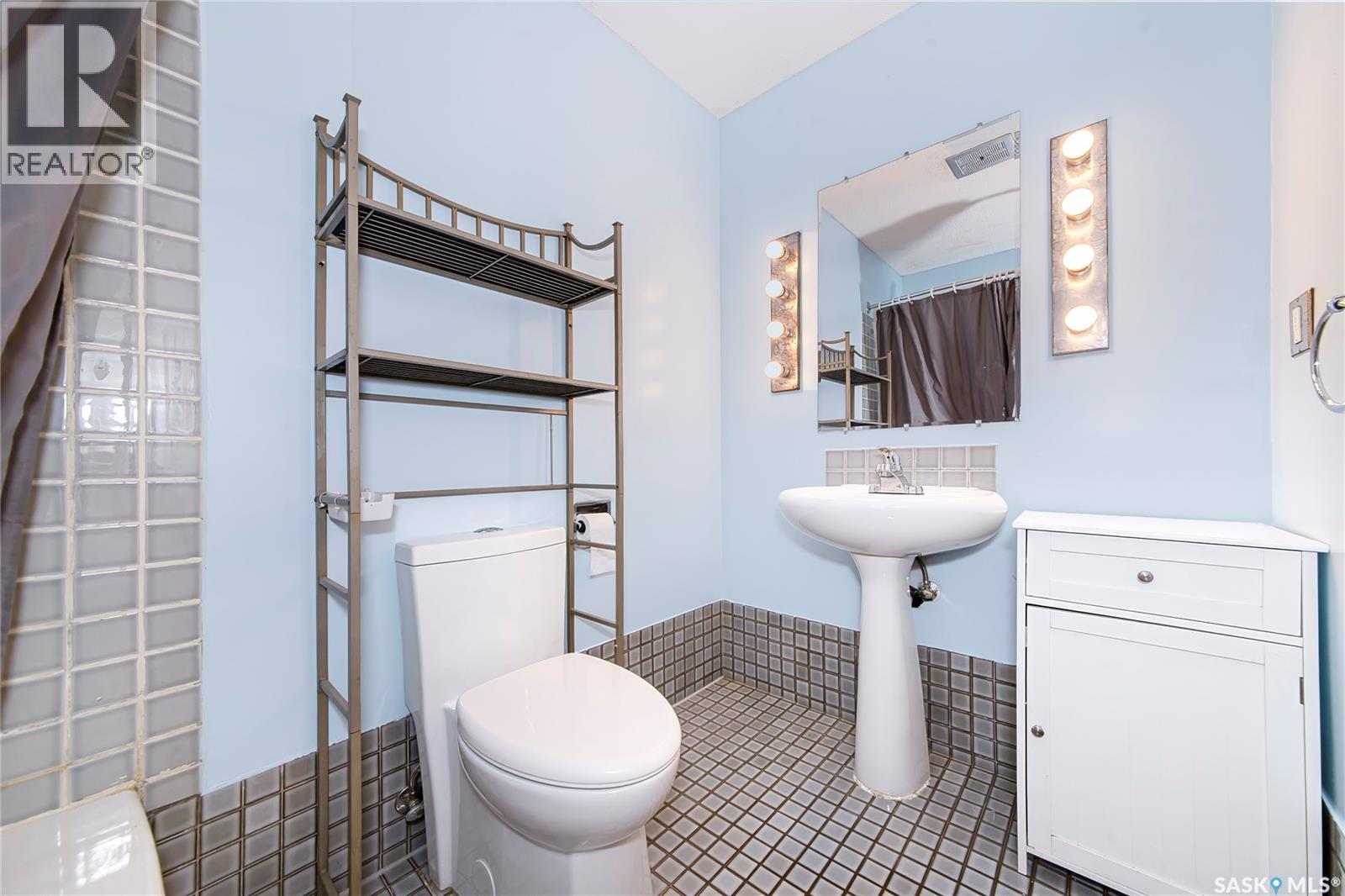 3024 14th STREET E - 18