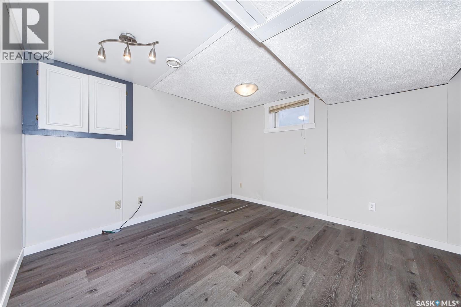 3024 14th STREET E - 36