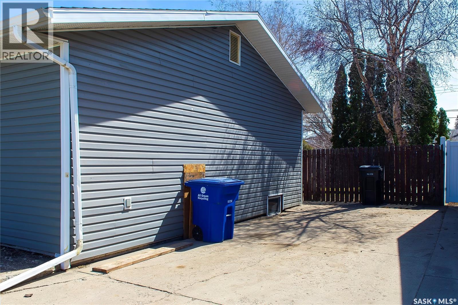 3024 14th STREET E - 39