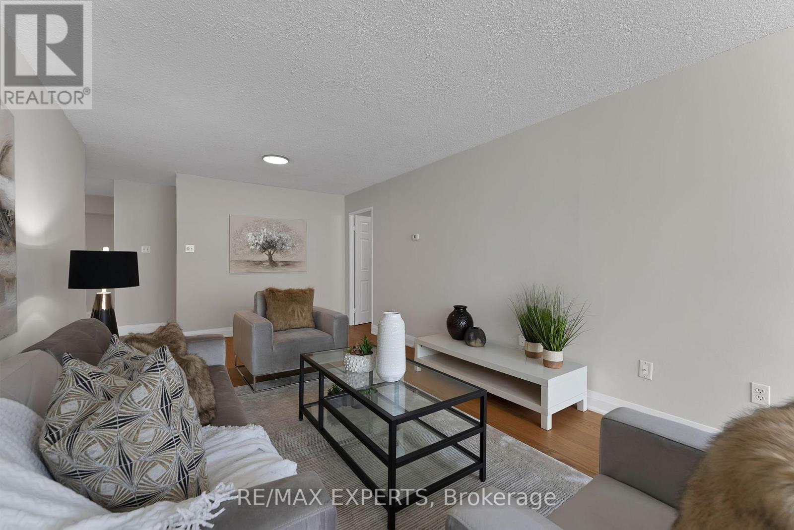#1114 45 CARLTON STREET - 21