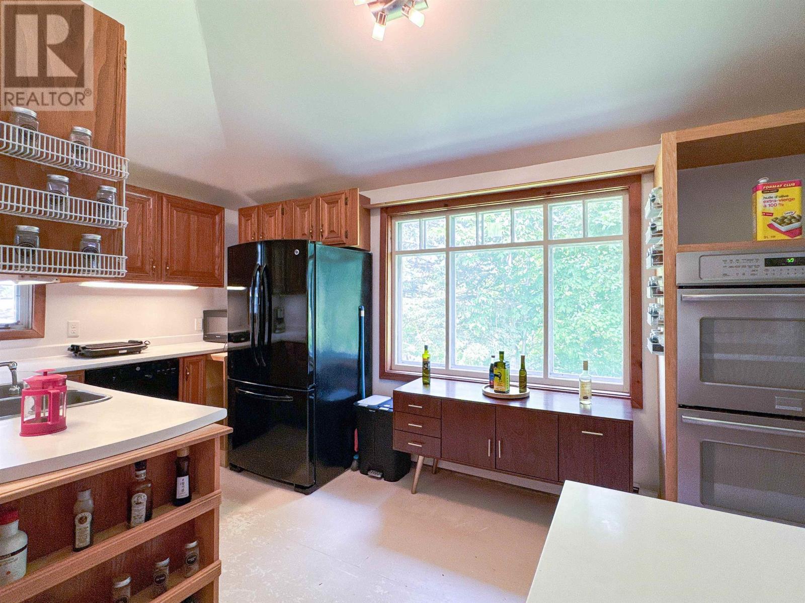 7668 St Peters Rd - 21