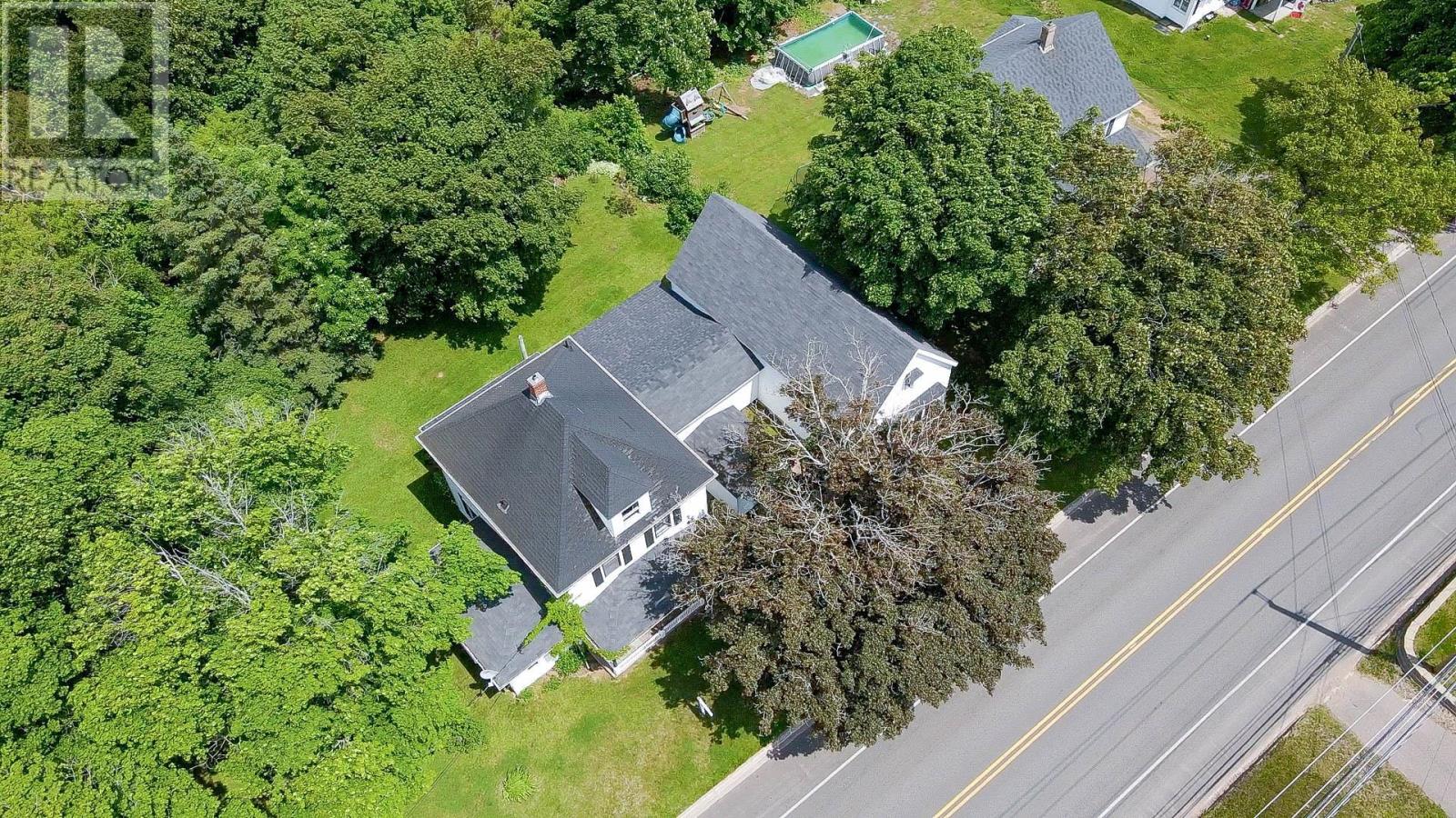 7668 St Peters Rd - 7