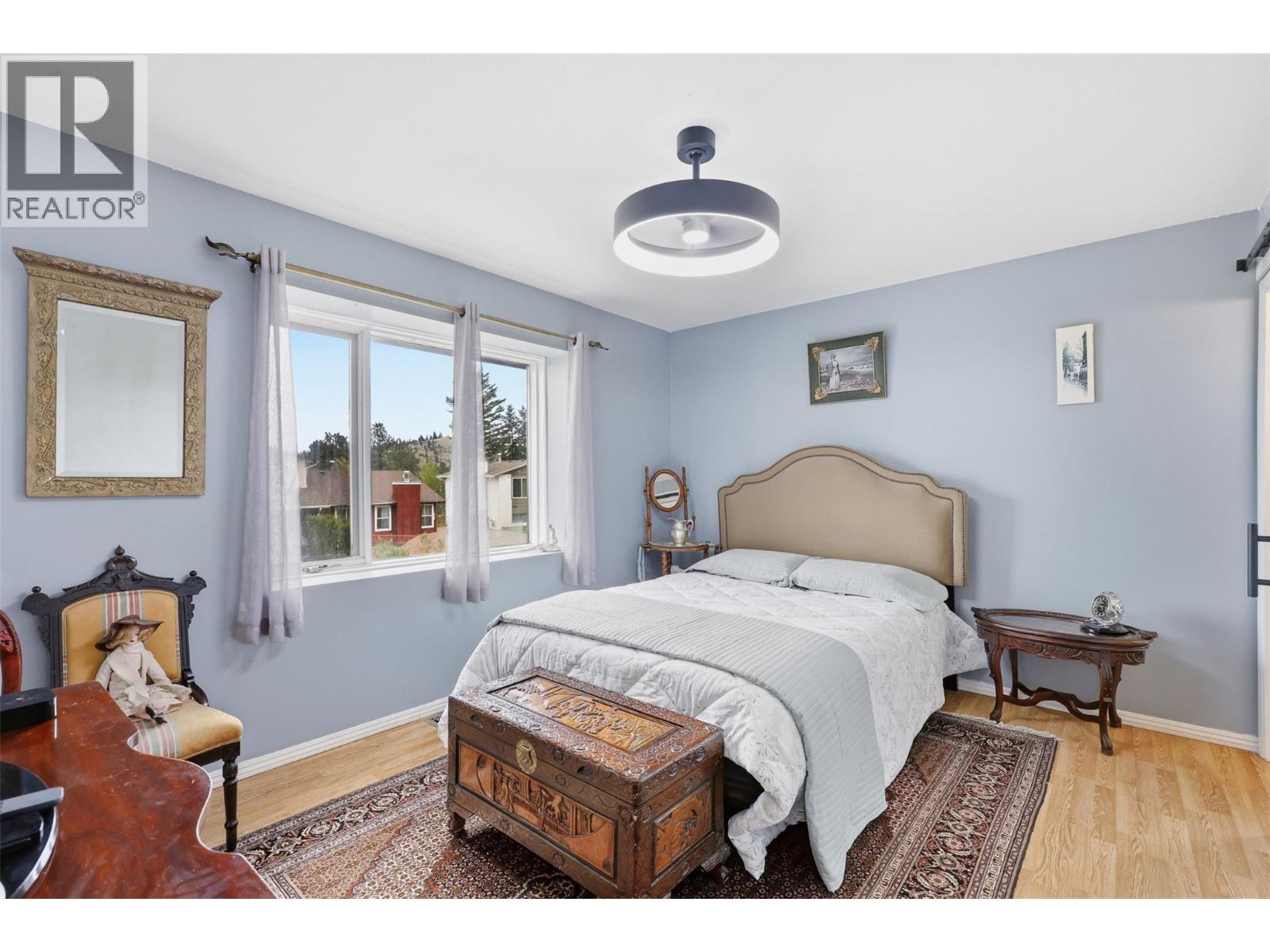 133 ROBSON Drive - 16