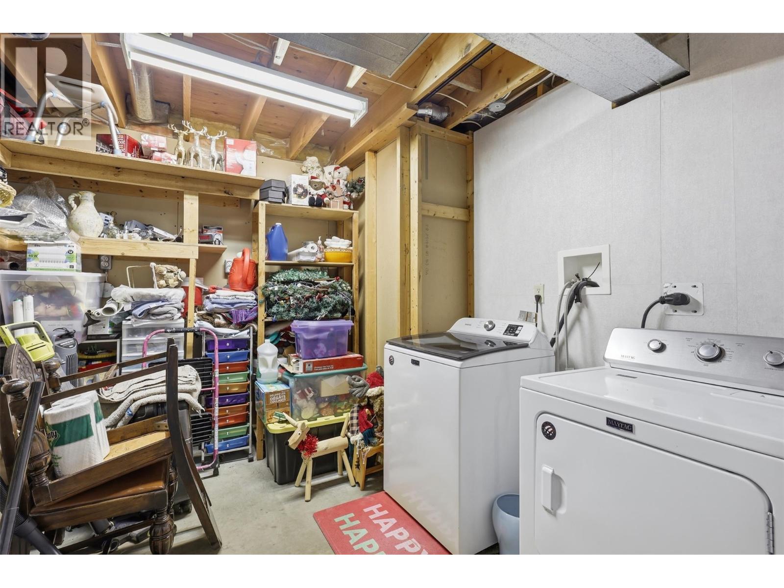 133 ROBSON Drive - 35