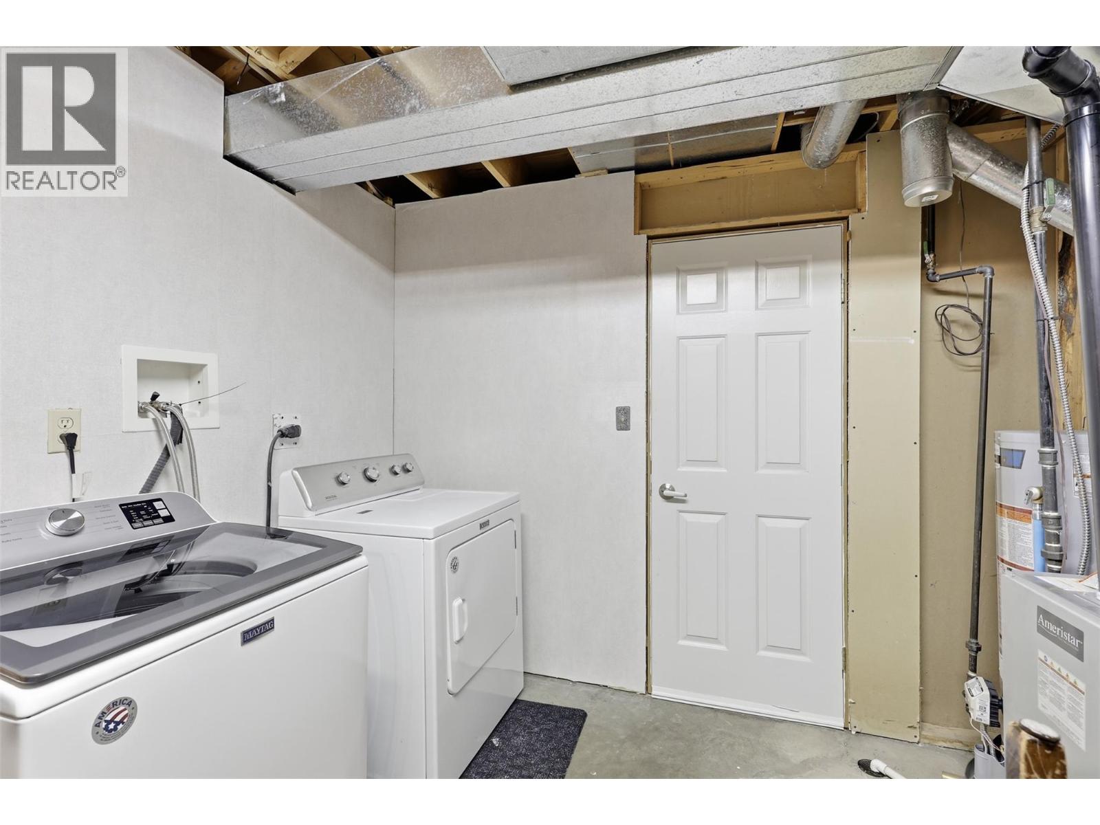 133 ROBSON Drive - 36