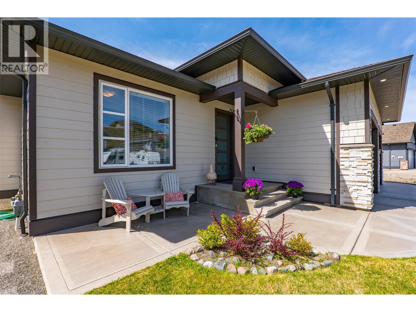 448 Daladon Drive, Logan Lake