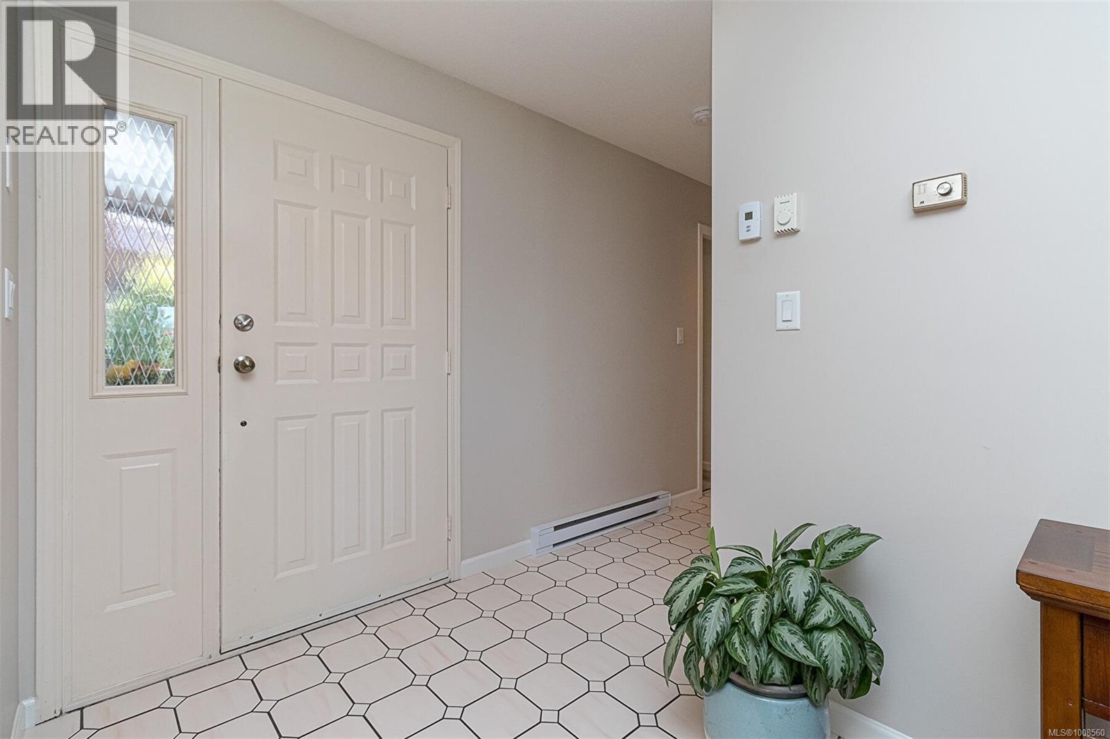 537 Fairways Pl - 9