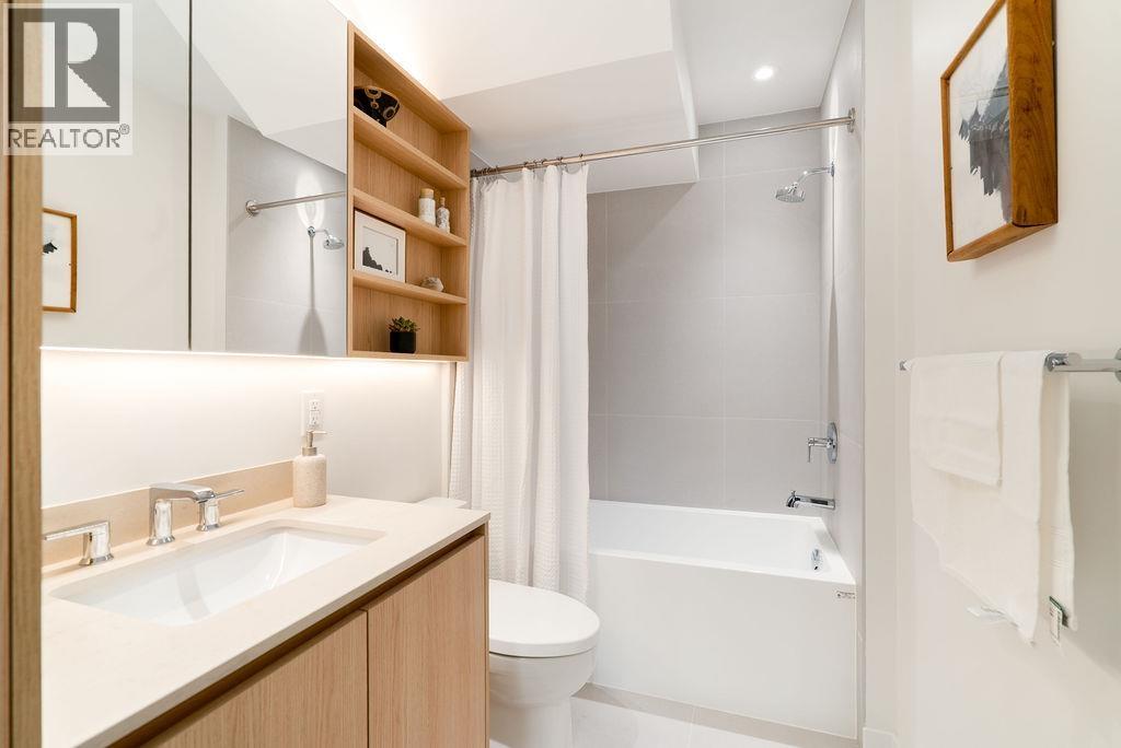 222 2820 NANAIMO STREET, Vancouver