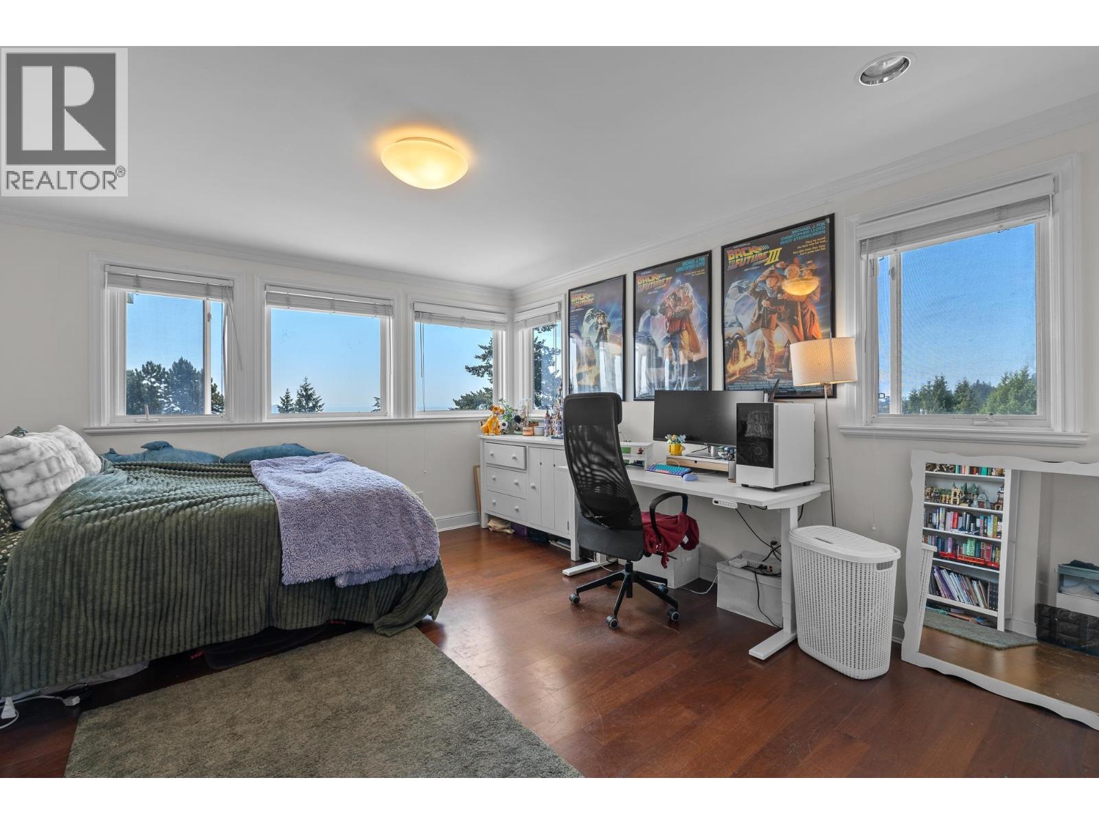 4222 ROCKRIDGE ROAD, West Vancouver