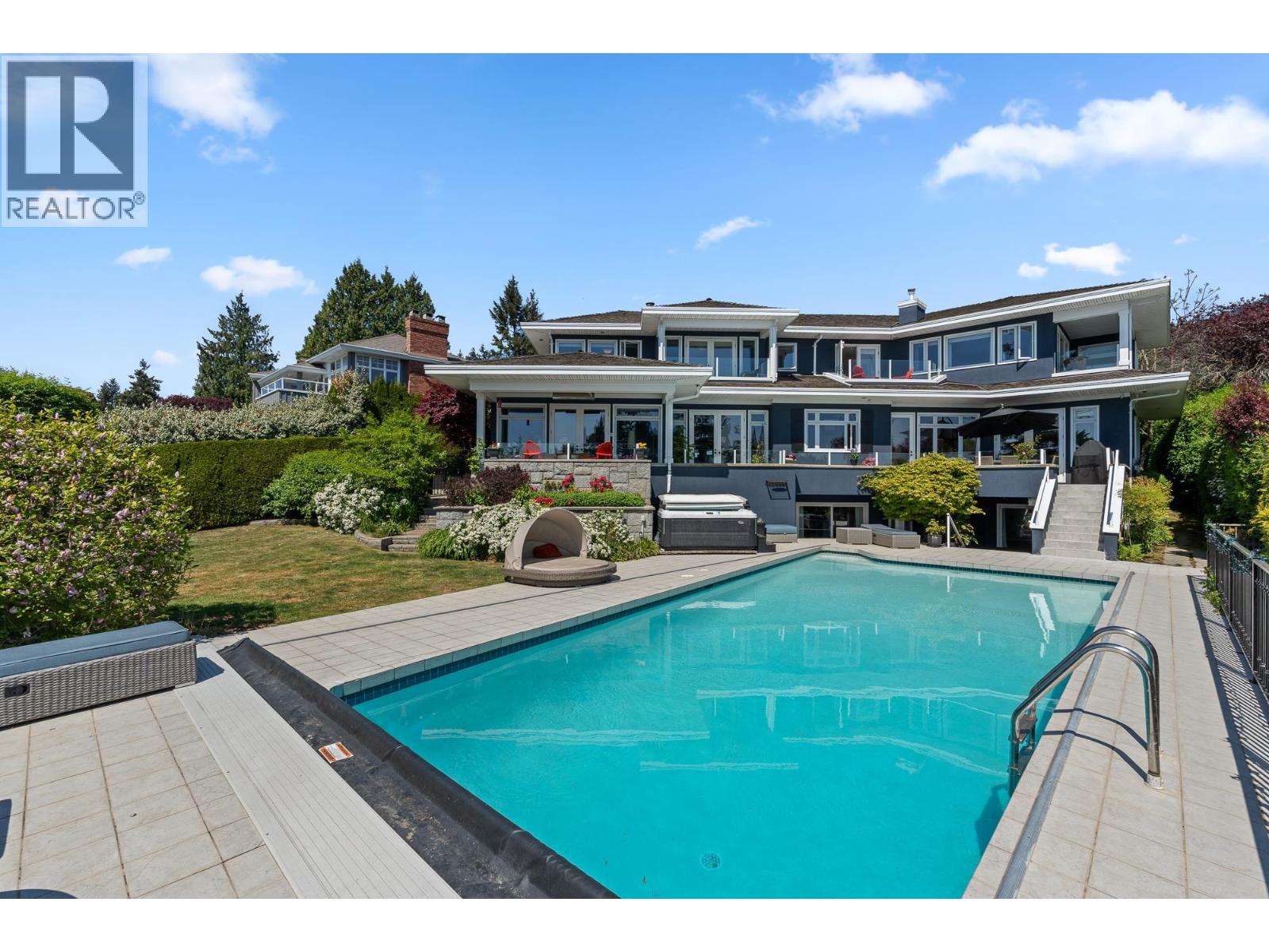 4222 ROCKRIDGE ROAD, West Vancouver