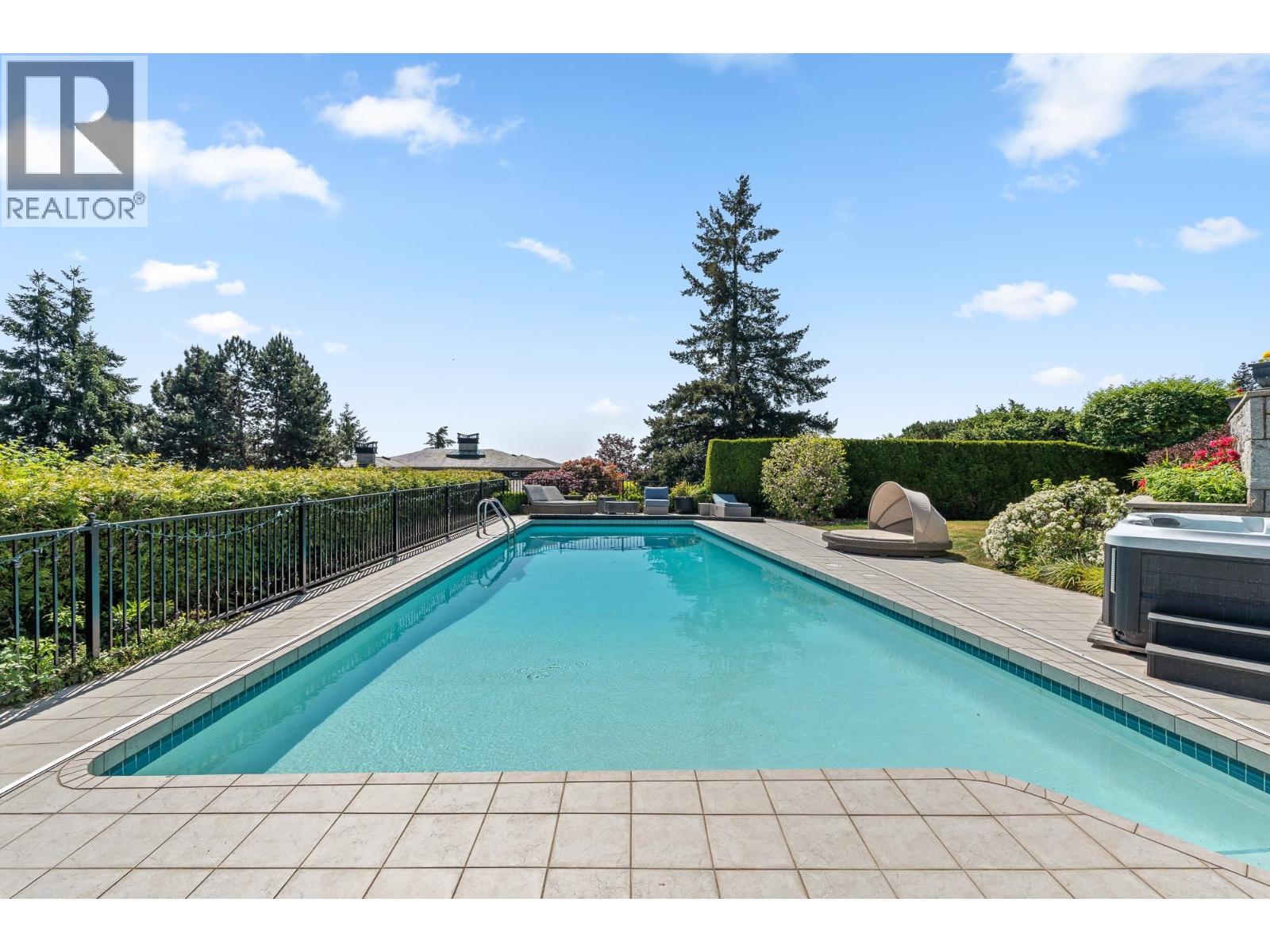 4222 ROCKRIDGE ROAD, West Vancouver