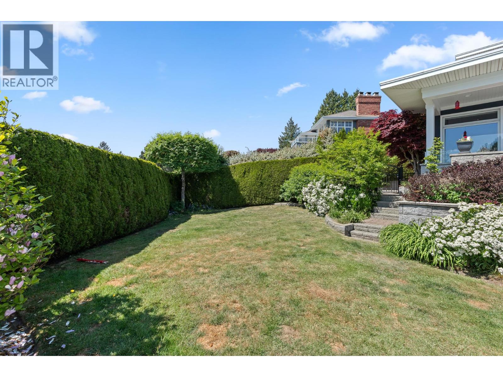 4222 ROCKRIDGE ROAD, West Vancouver