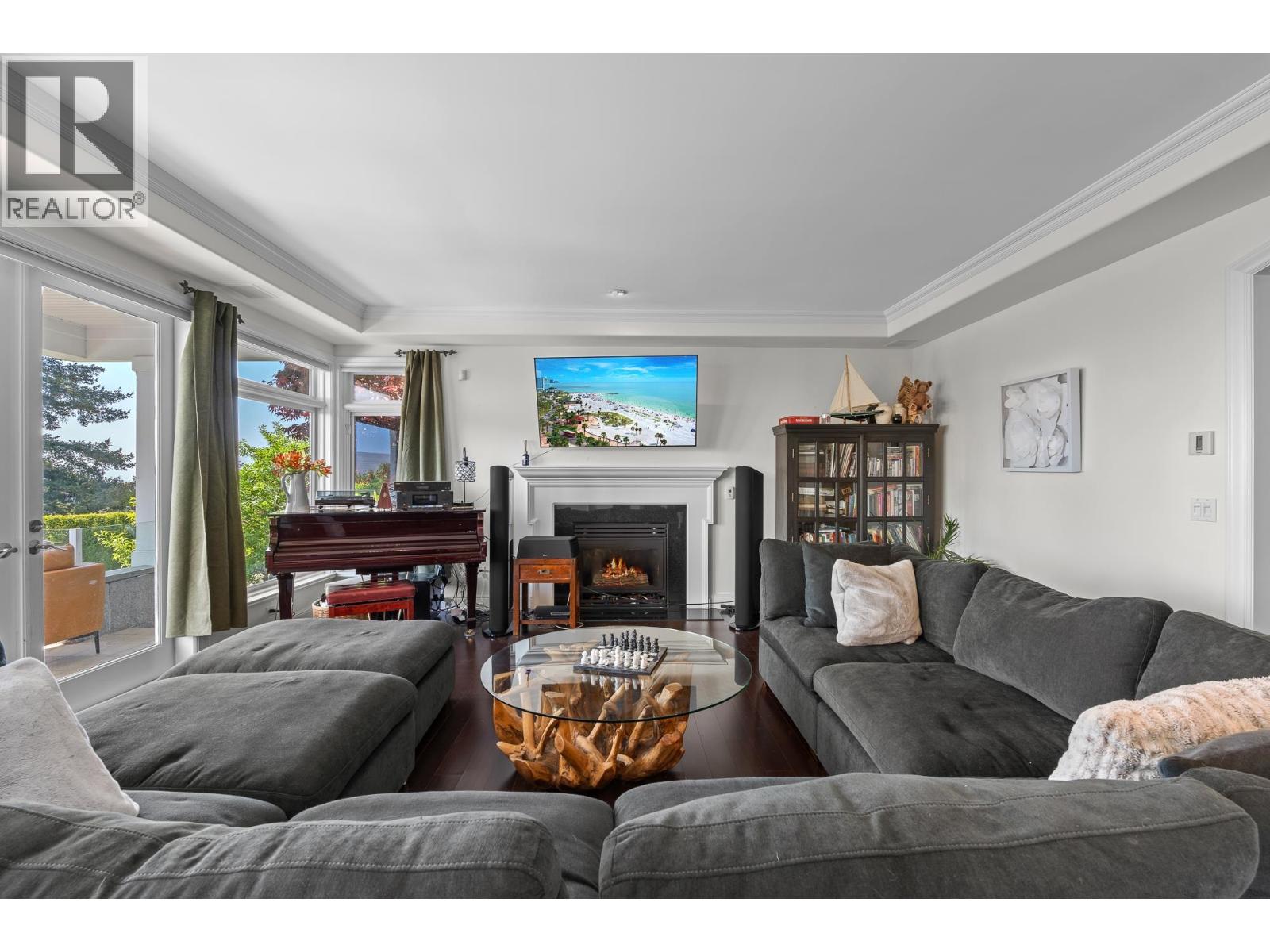 4222 ROCKRIDGE ROAD, West Vancouver