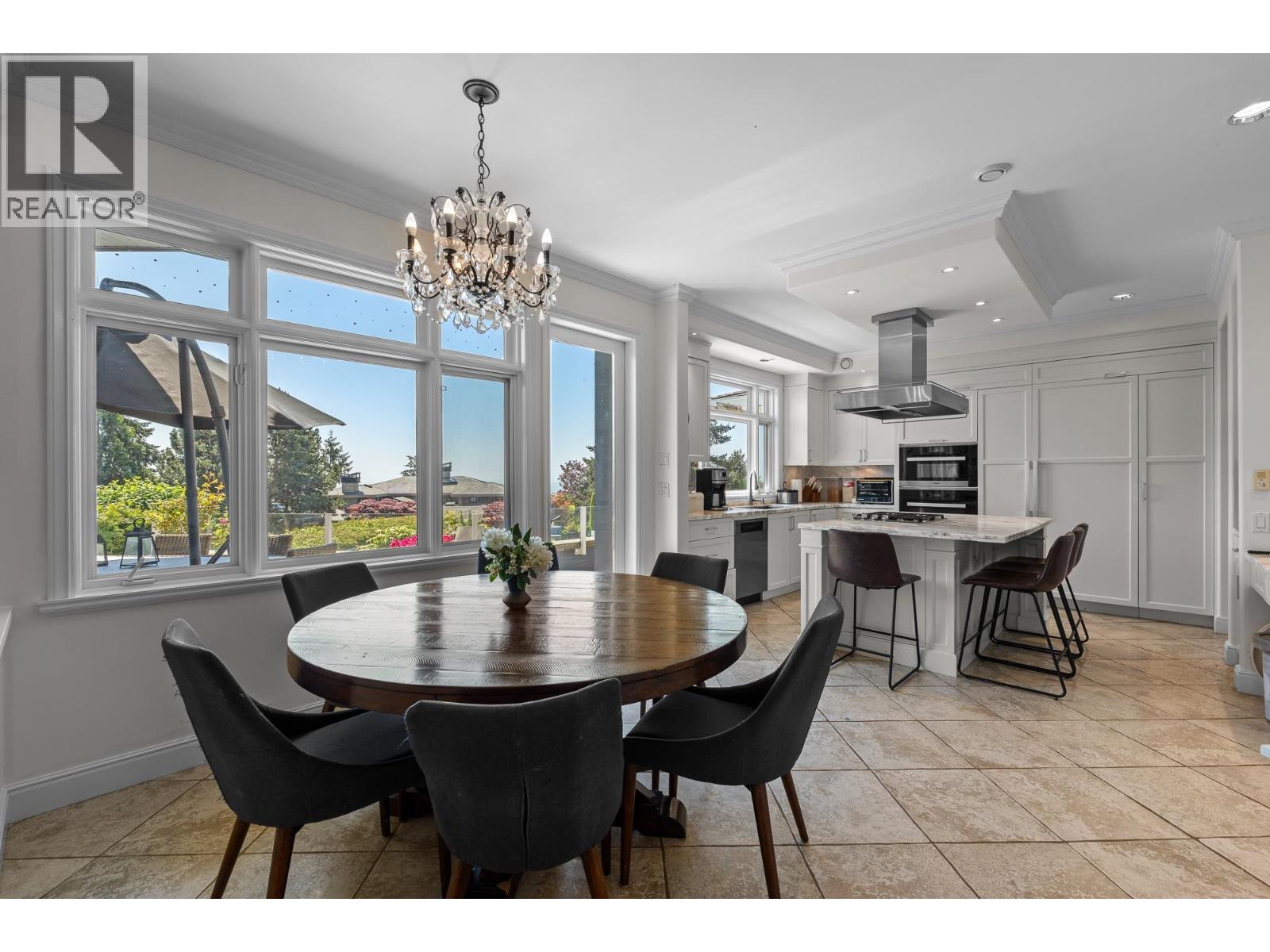 4222 ROCKRIDGE ROAD, West Vancouver
