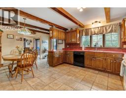 Kitchen/Dining room - 1156 Concession Rd 2 North, Amherstburg, ON N9V3R3 Photo 8
