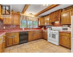 5pc Bathroom - 1156 Concession Rd 2 North, Amherstburg, ON N9V3R3 Photo 9