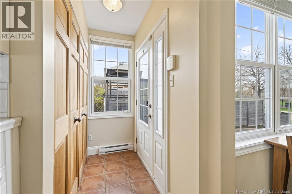 60 Marjorie Street - 11