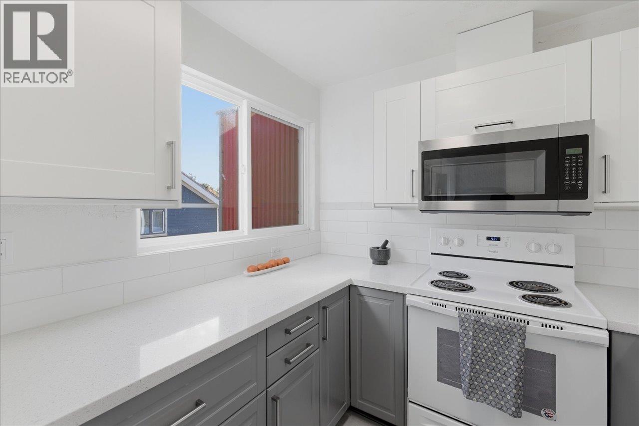 6 Bed, 3 Bath House for Sale in Vancouver – 14 W 14TH AVENUE, Vancouver – MLS# R3121065 - Image 29