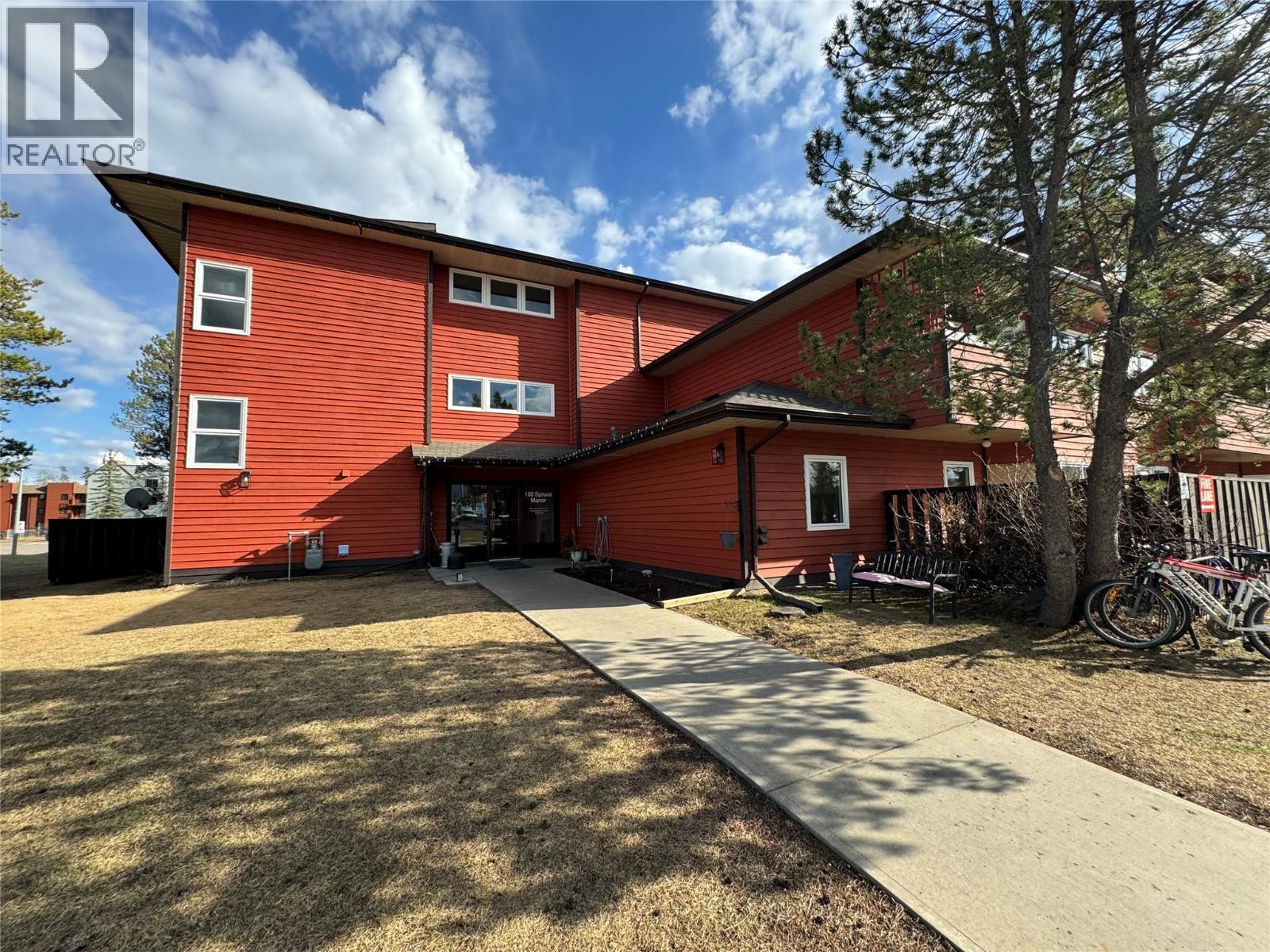 #312 108 Spruce Avenue - 1