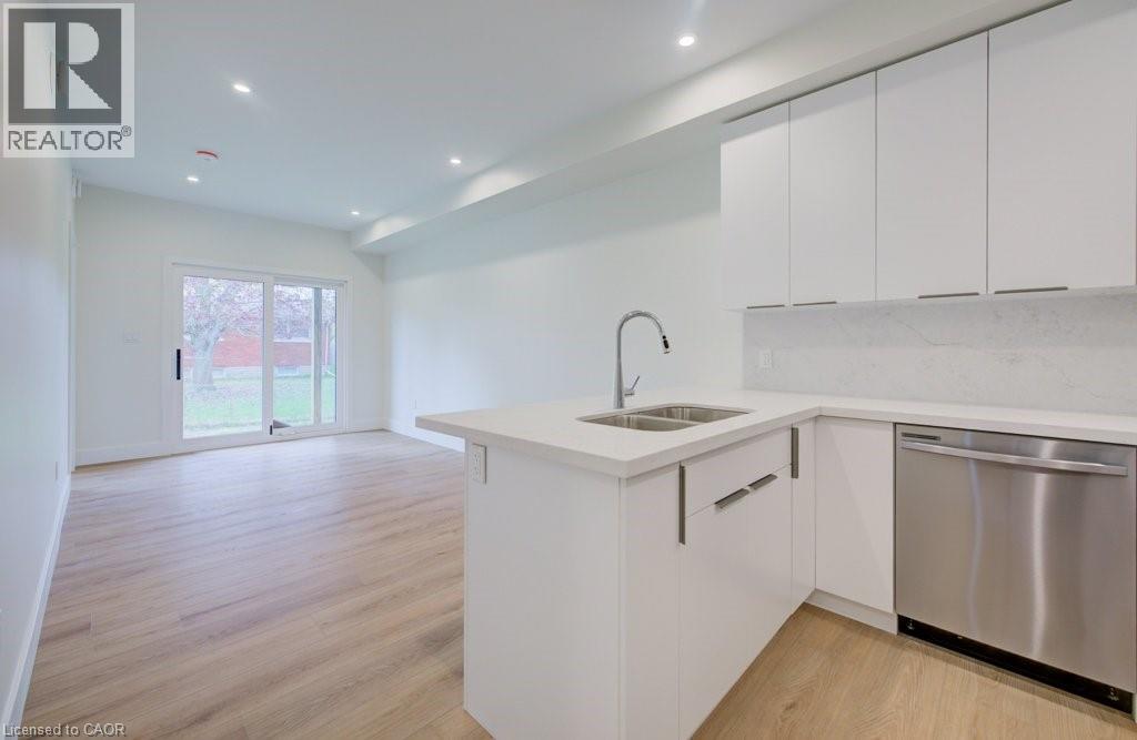 19 DOWNEY Street Unit# 1, Kitchener, Ontario, N2H6K5 — Photo 10