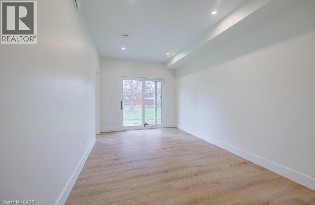 19 DOWNEY Street Unit# 1, Kitchener, Ontario, N2H6K5 — Photo 5