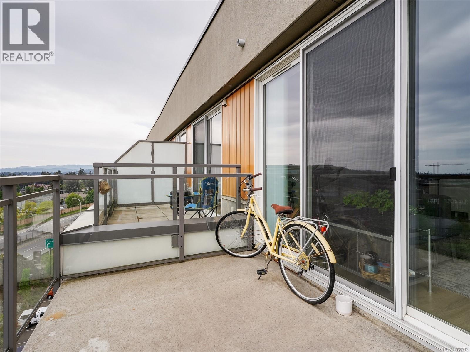 #605 967 Whirlaway Cres - 24