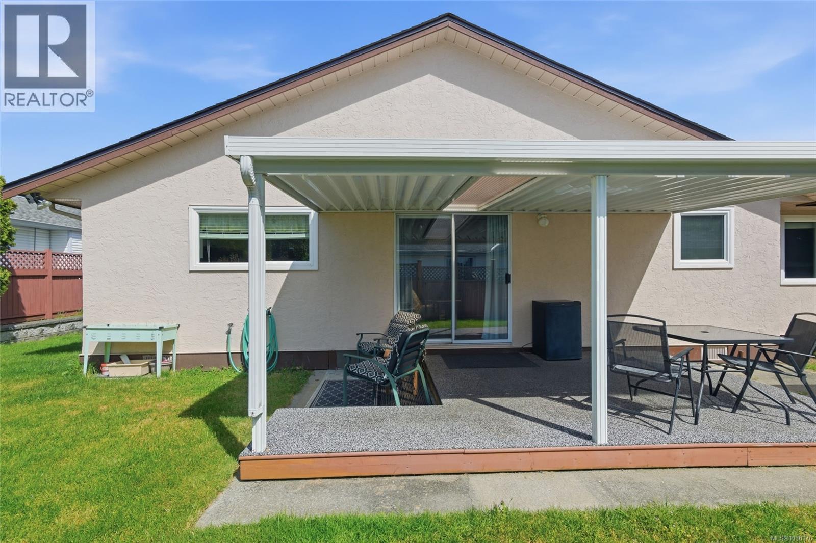 704 Ermineskin Ave - 27