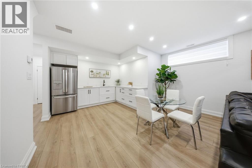 422 MOUNT PLEASANT Road - 21