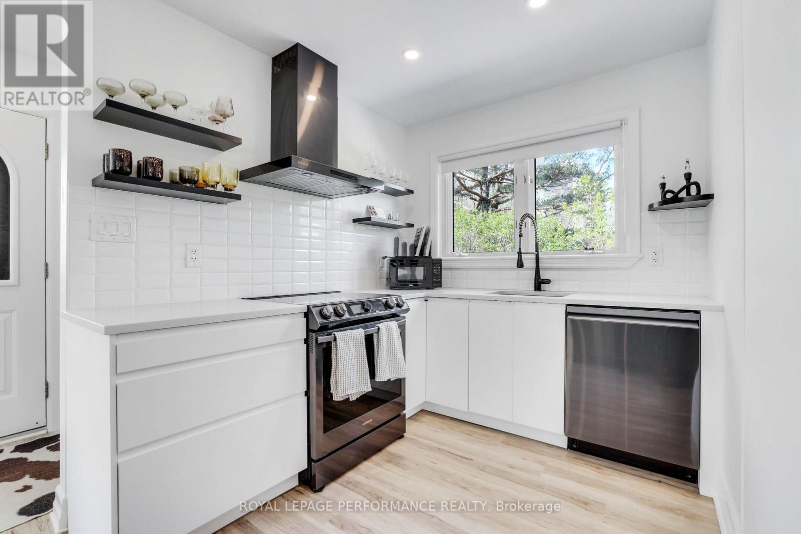 390 MARIA GORETTI CIRCLE - 11