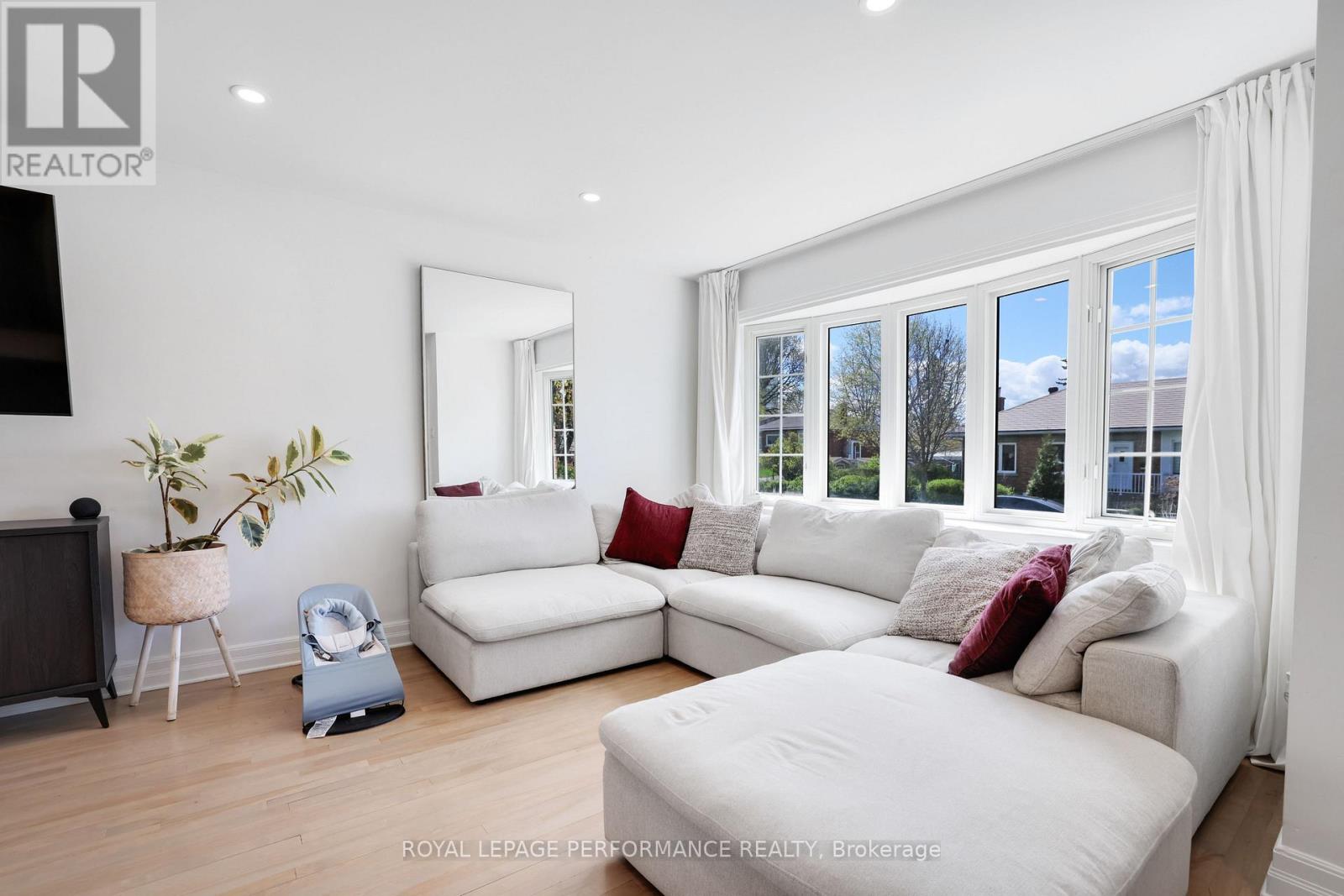 390 MARIA GORETTI CIRCLE - 6
