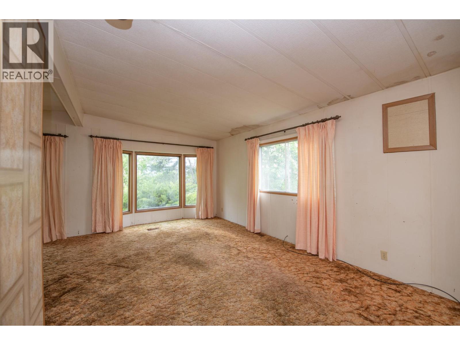 36 844 Hutley Road, Spallumcheen