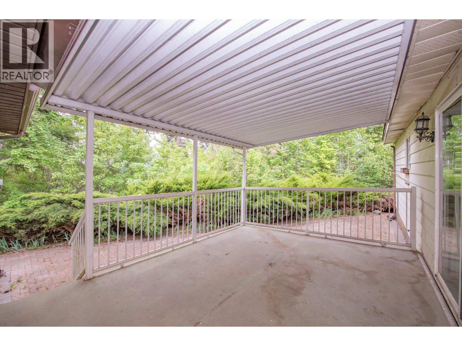 #36 844 Hutley Road - 21