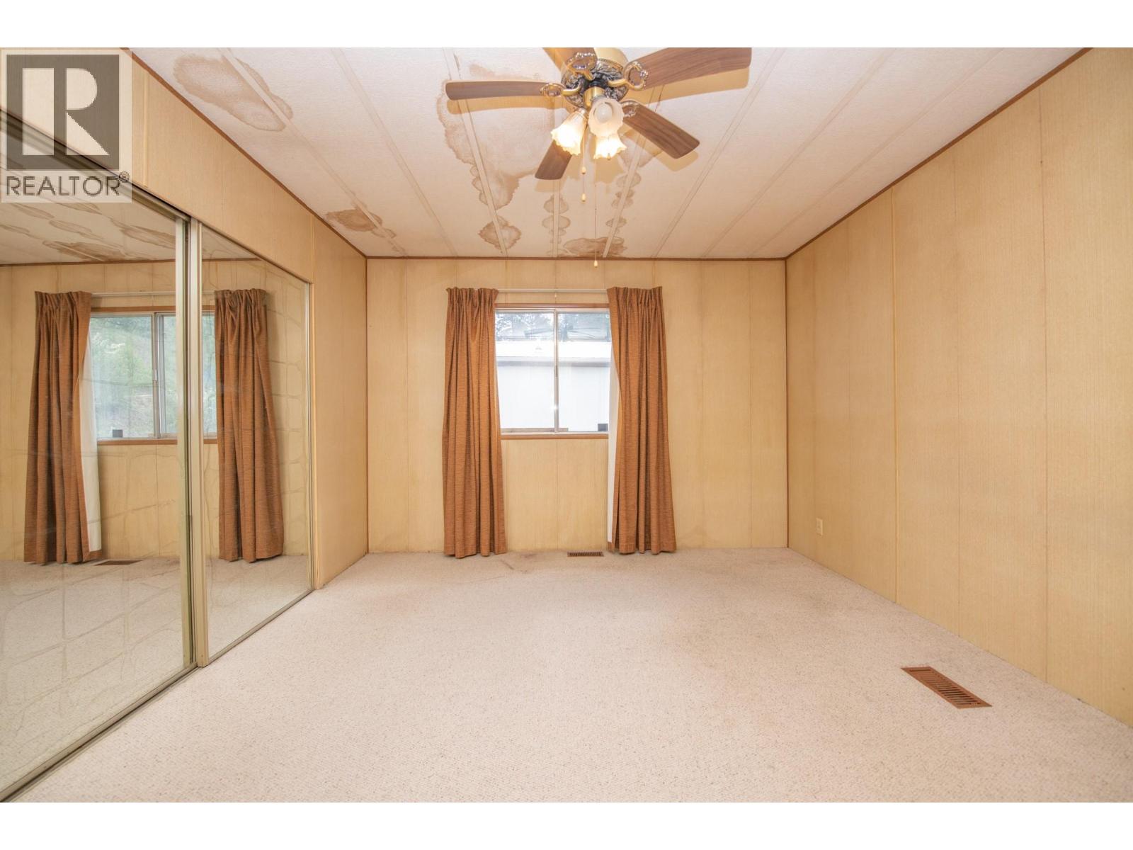 #36 844 Hutley Road - 27